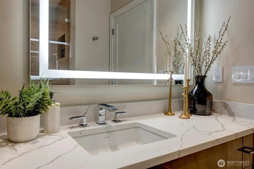 Property photo for 500 106th Avenue Ne #1801, Bellevue photo 25