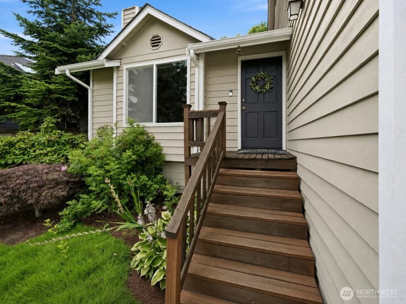 Property photo for 12419 93rd Avenue Ne, Kirkland photo 2