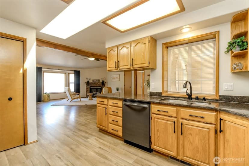 Property photo for 9120 Kelly Court Ne, Lacey photo 16