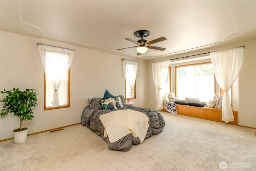 Property photo for 9120 Kelly Court Ne, Lacey photo 24