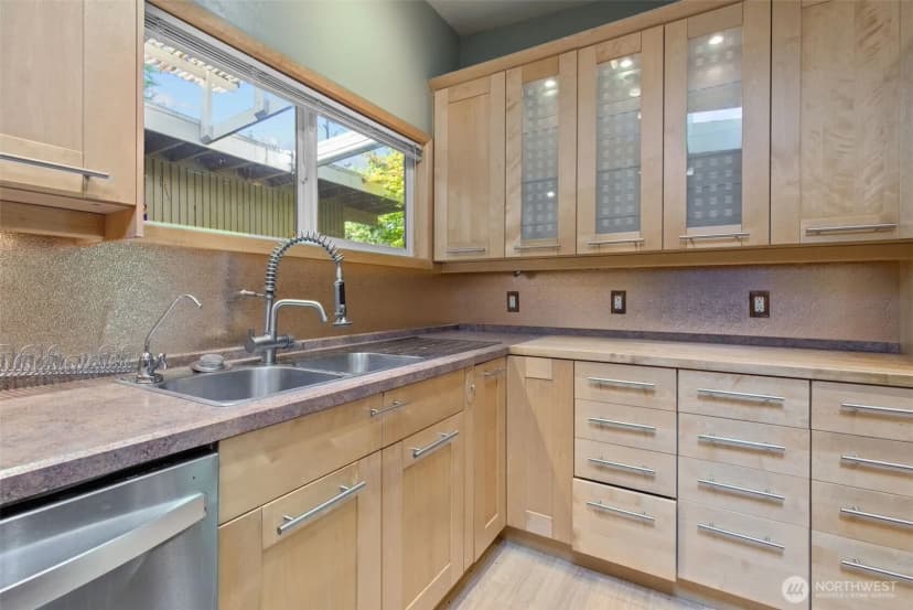 Property photo for 16639 Se 8th Street, Bellevue photo 14