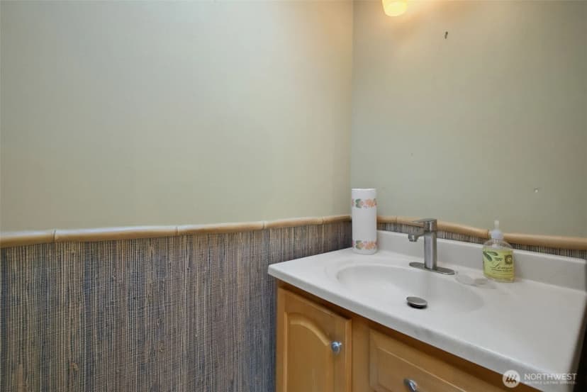 Property photo for 16639 Se 8th Street, Bellevue photo 17