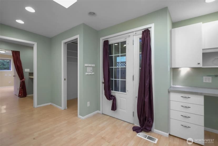 Property photo for 16639 Se 8th Street, Bellevue photo 24