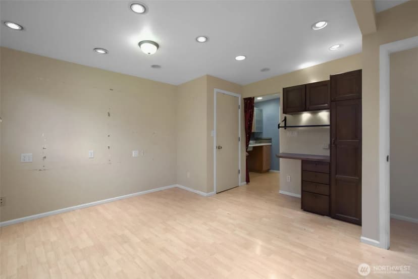 Property photo for 16639 Se 8th Street, Bellevue photo 19