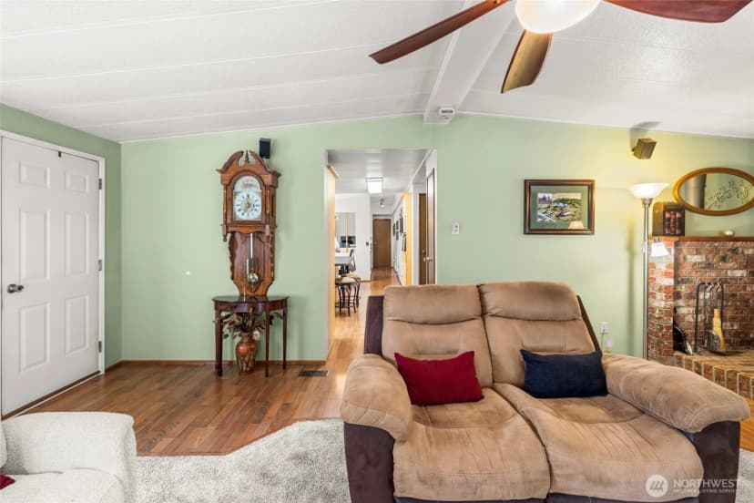 Property photo for 6947 Karber Road, Blaine photo 11