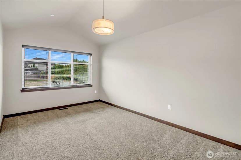 Property photo for 25212 138th Place Se, Kent photo 25