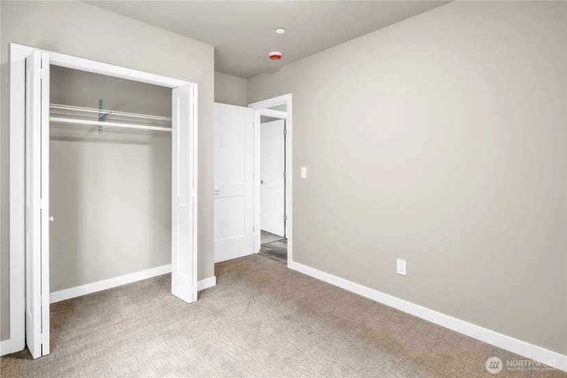 Property photo for 25212 138th Place Se, Kent photo 39