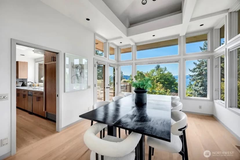 Property photo for 4715 81st Avenue Se, Mercer Island photo 9