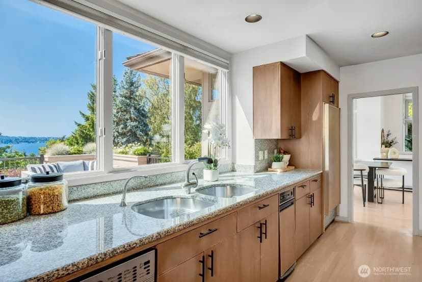 Property photo for 4715 81st Avenue Se, Mercer Island photo 11
