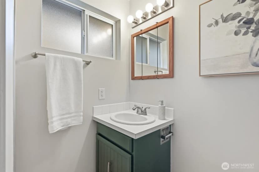 Property photo for 13306 85th Avenue Ne, Kirkland photo 20