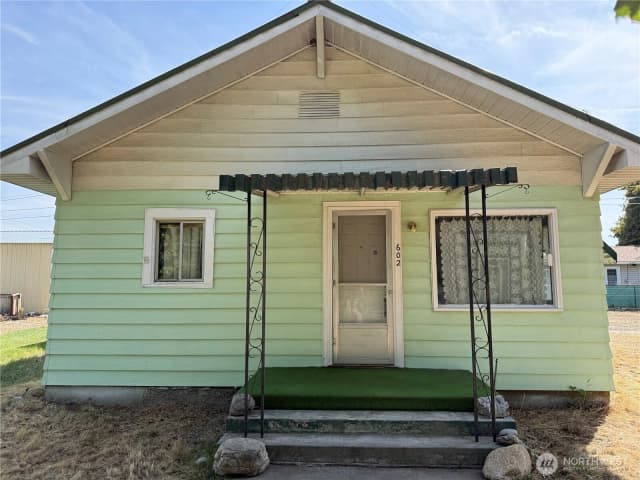Property photo for 602 Se Trinity Ave, Wilbur
