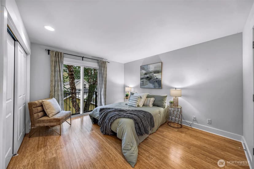 Property photo for 7019 Ravenna Avenue Ne, Seattle photo 15