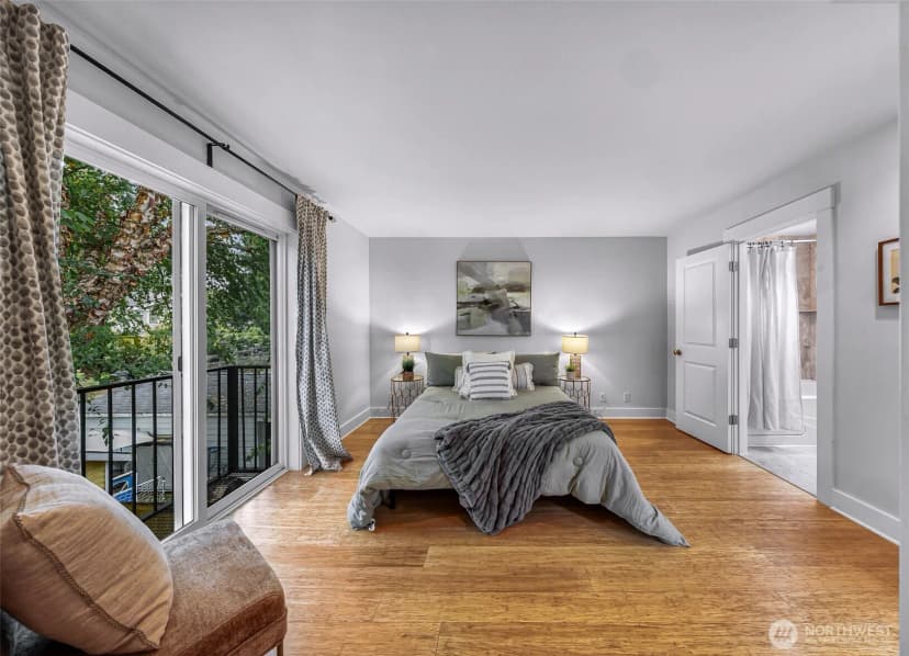 Property photo for 7019 Ravenna Avenue Ne, Seattle photo 16
