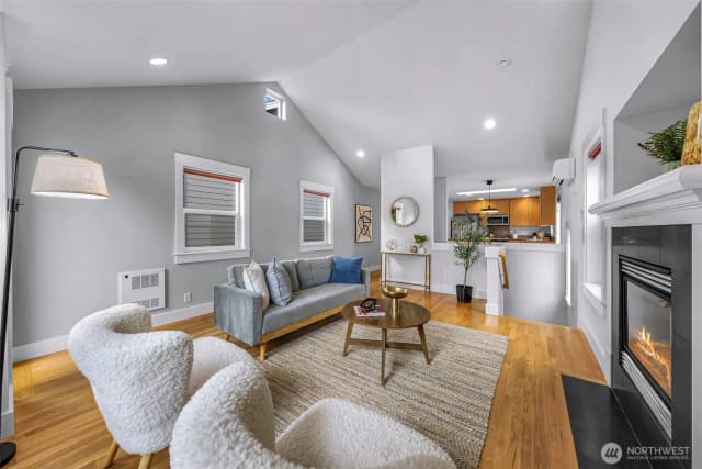 Property photo for 7019 Ravenna Avenue Ne, Seattle photo 5