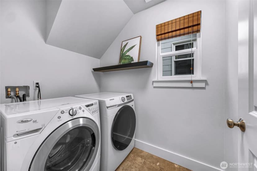 Property photo for 7019 Ravenna Avenue Ne, Seattle photo 25