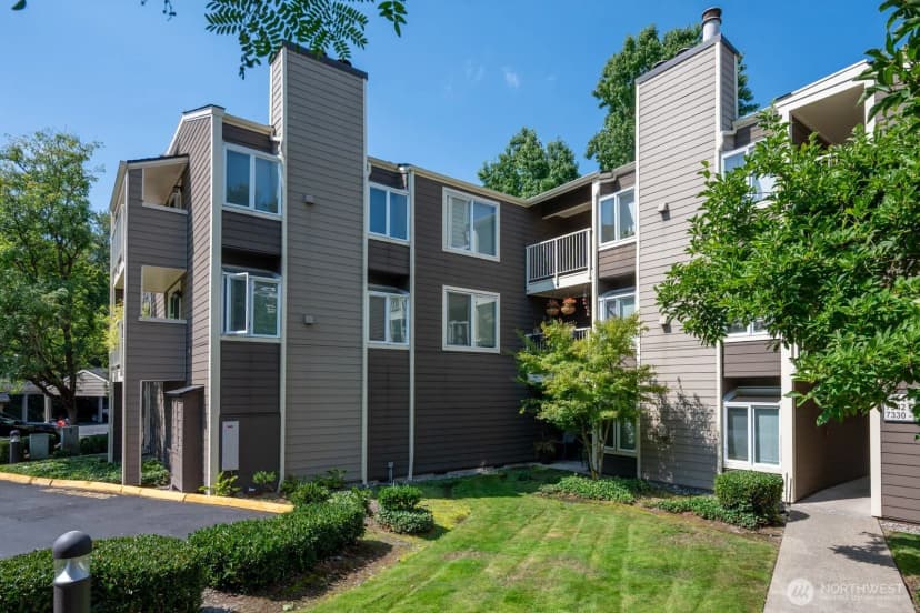 Property photo for 7350 W Lake Sammamish Parkway #3-302, Redmond photo 5