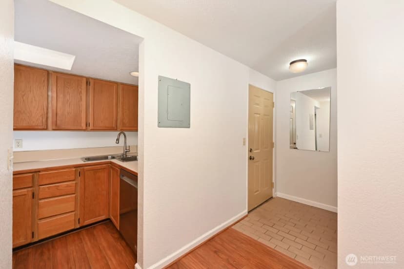 Property photo for 7350 W Lake Sammamish Parkway #3-302, Redmond photo 8