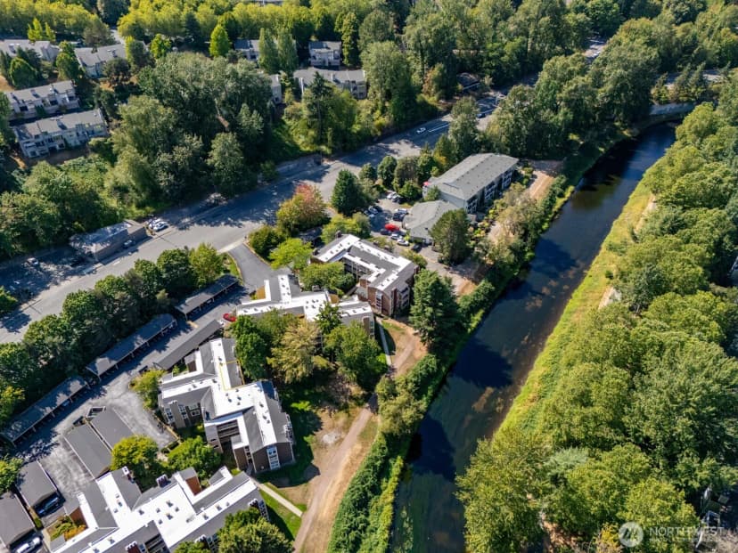 Property photo for 7350 W Lake Sammamish Parkway #3-302, Redmond photo 34