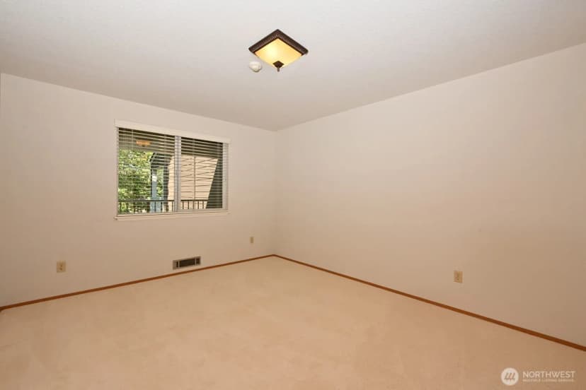 Property photo for 7350 W Lake Sammamish Parkway #3-302, Redmond photo 28