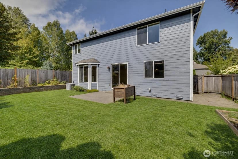 Property photo for 907 Ilwaco Place Ne, Renton photo 30