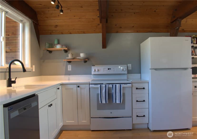 Property photo for 1060 St. Andrews Drive, Cle Elum photo 3