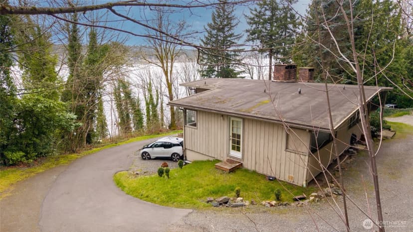 Property photo for 2232 E Lake Sammamish Parkway Ne, Sammamish photo 6