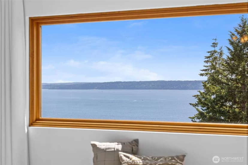 Property photo for 12112 25th Ave Sw, Burien photo 9