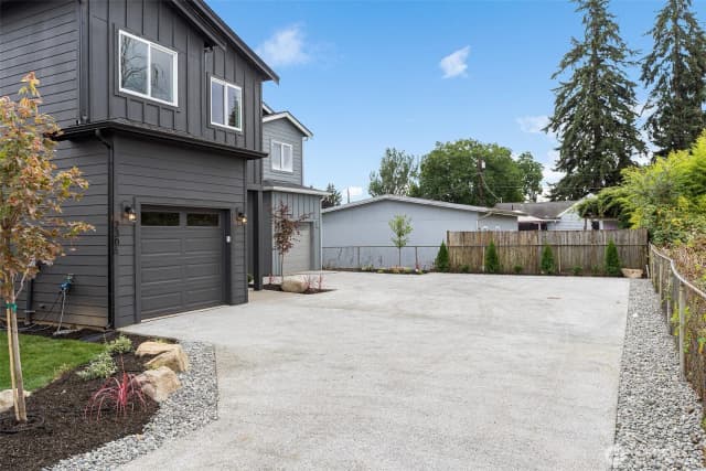 Property photo for 230 106th Street Sw #a, Everett photo 3