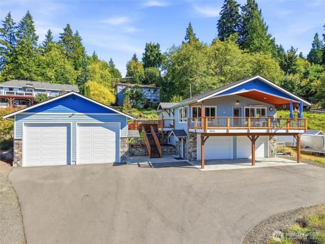 Property photo for 9924 Mariner Drive Nw, Olympia