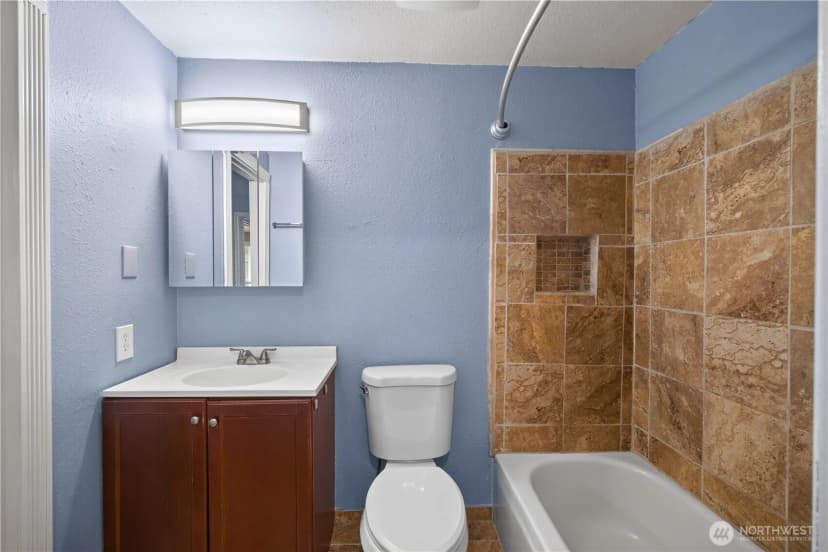 Property photo for 854 Sw Heller Street, Oak Harbor photo 19