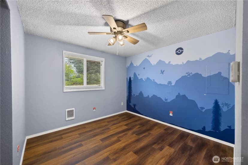 Property photo for 854 Sw Heller Street, Oak Harbor photo 16