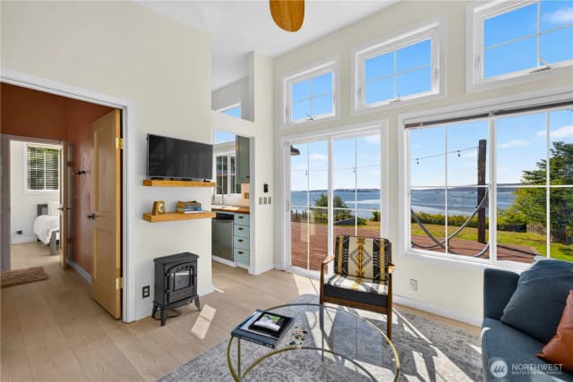 Property photo for 6938 Channel View Drive, Anacortes photo 4