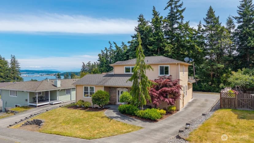 Property photo for 2140 Sw Vista Park Drive, Oak Harbor