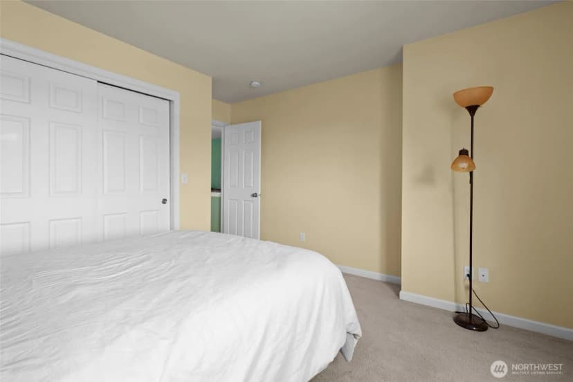 Property photo for 2140 Sw Vista Park Drive, Oak Harbor photo 29