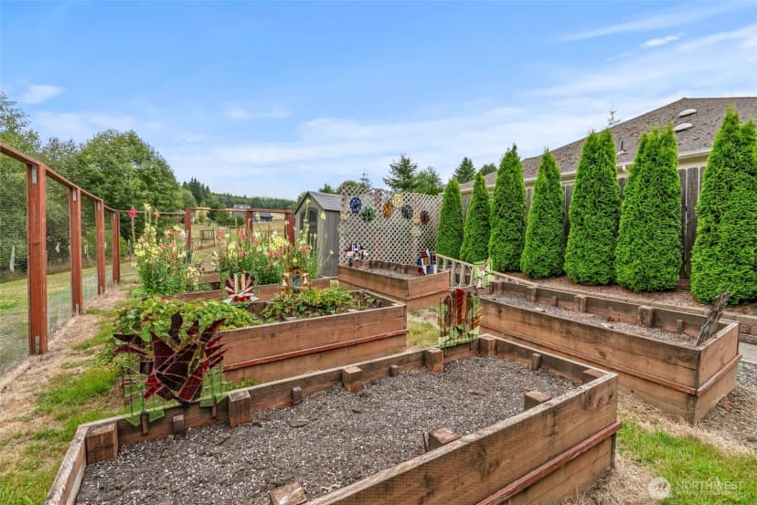 Property photo for 10 Par Drive, Cathlamet photo 26
