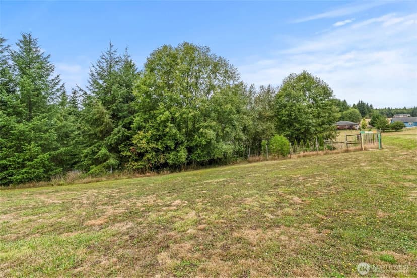 Property photo for 10 Par Drive, Cathlamet photo 31