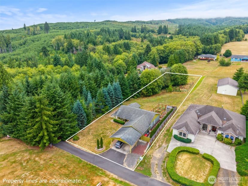Property photo for 10 Par Drive, Cathlamet photo 37