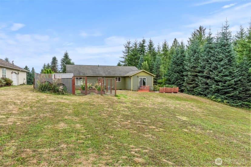Property photo for 10 Par Drive, Cathlamet photo 33
