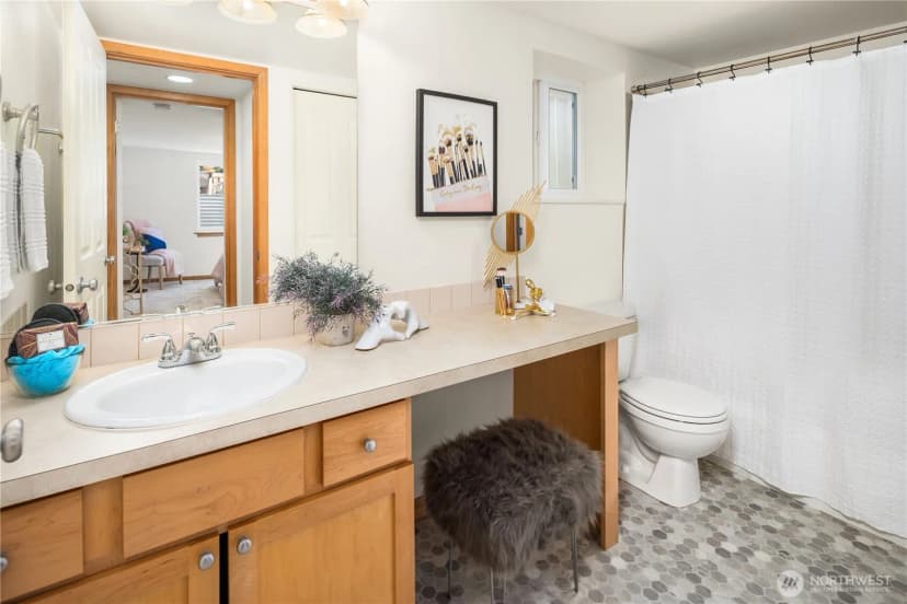 Property photo for 5616 Fauntleroy Way Sw, Seattle photo 16