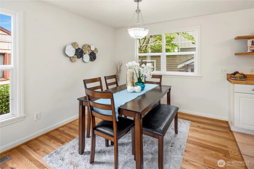 Property photo for 5616 Fauntleroy Way Sw, Seattle photo 6