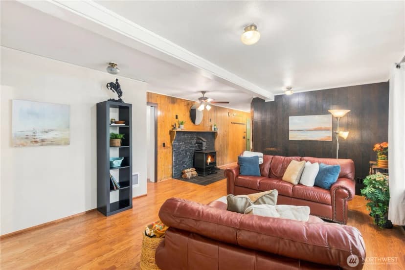 Property photo for 11779 Nw Holly Road, Bremerton photo 9