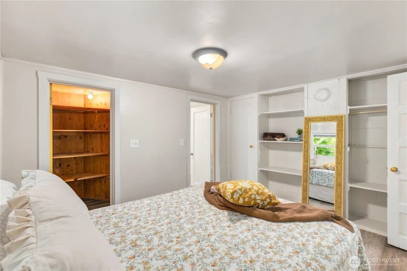 Property photo for 11779 Nw Holly Road, Bremerton photo 17