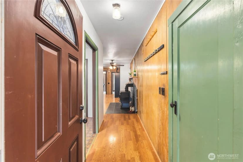 Property photo for 11779 Nw Holly Road, Bremerton photo 8