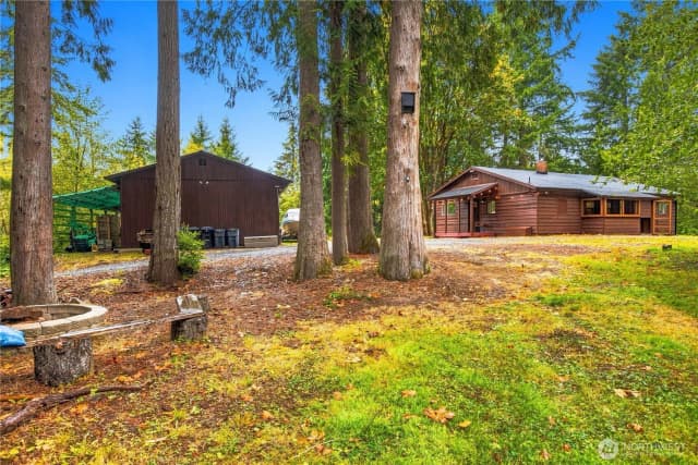 Property photo for 11779 Nw Holly Road, Bremerton photo 3
