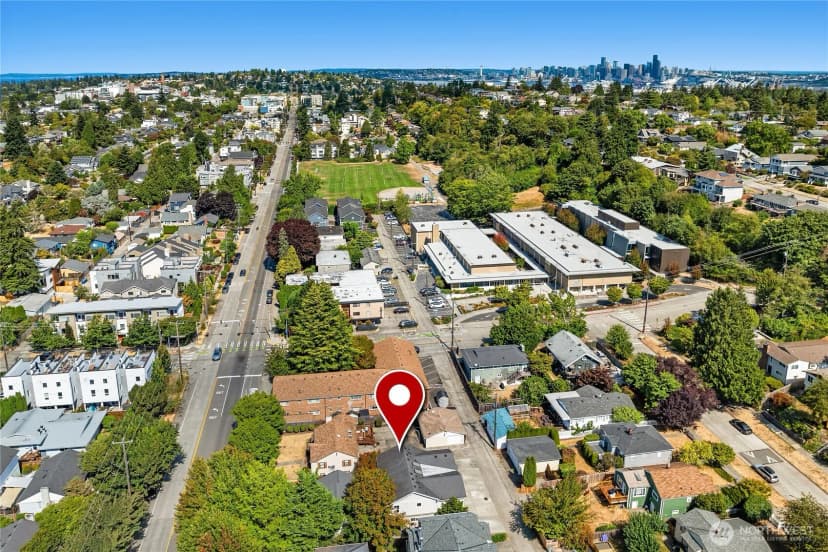 Property photo for 5614 Fauntleroy Way Sw, Seattle photo 39