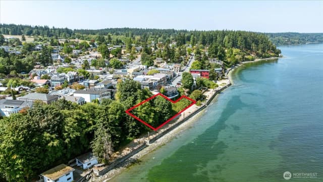 Property photo for 104 First Street, Langley