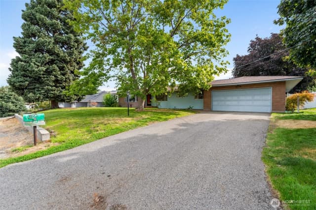 Property photo for 1605 N Ashland Avenue, East Wenatchee photo 2