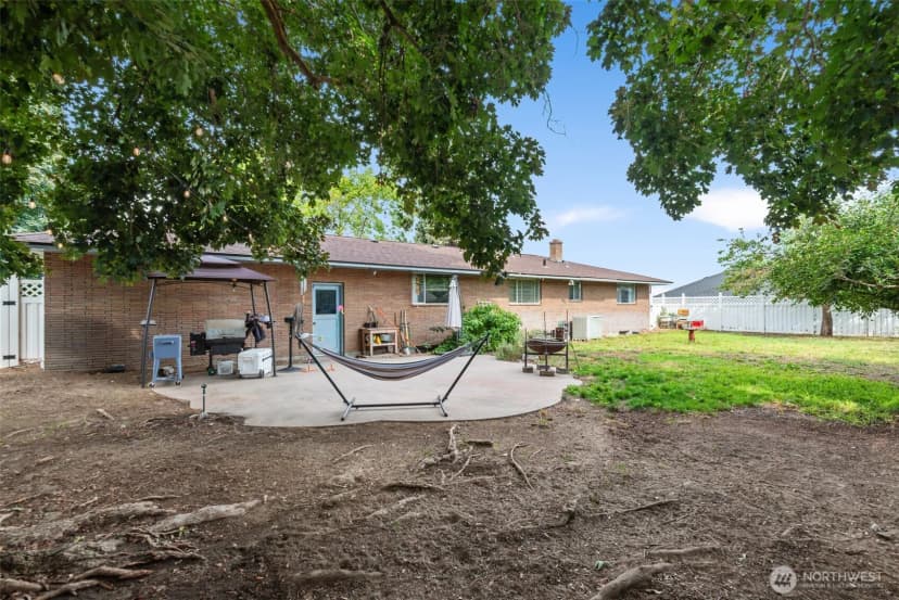 Property photo for 1605 N Ashland Avenue, East Wenatchee photo 37