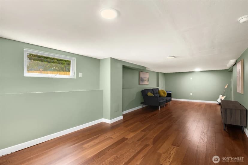 Property photo for 11558 Fremont Avenue, Seattle photo 13