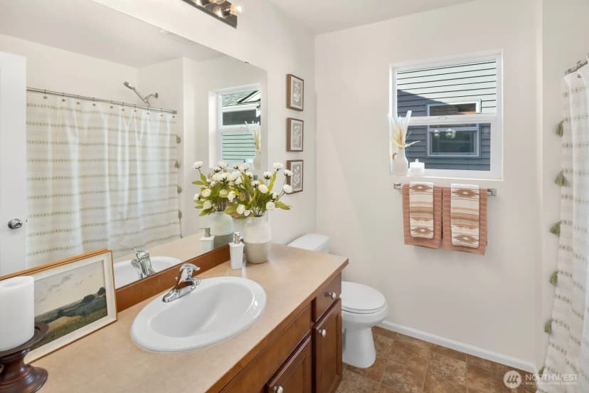 Property photo for 504 124th Street Se, Everett photo 14
